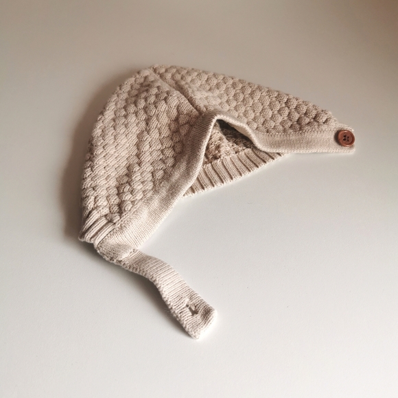 Baby Bonnet - Picture 3 of 5